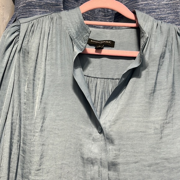 Button down cuff sleeve blouse - Picture 2 of 5